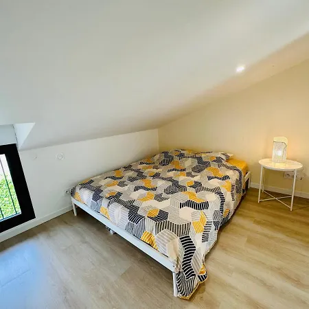 La Halte Occitane - Classe 3 Etoiles - Pour 6 Personnes, 3 Chambres, Parking, Terrasse, Inclus Appartement Montauban