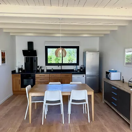 La Halte Occitane - Classe 3 Etoiles - Pour 6 Personnes, 3 Chambres, Parking, Terrasse, Inclus *