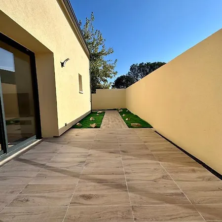 La Halte Occitane - Classe 3 Etoiles - Pour 6 Personnes, 3 Chambres, Parking, Terrasse, Inclus *