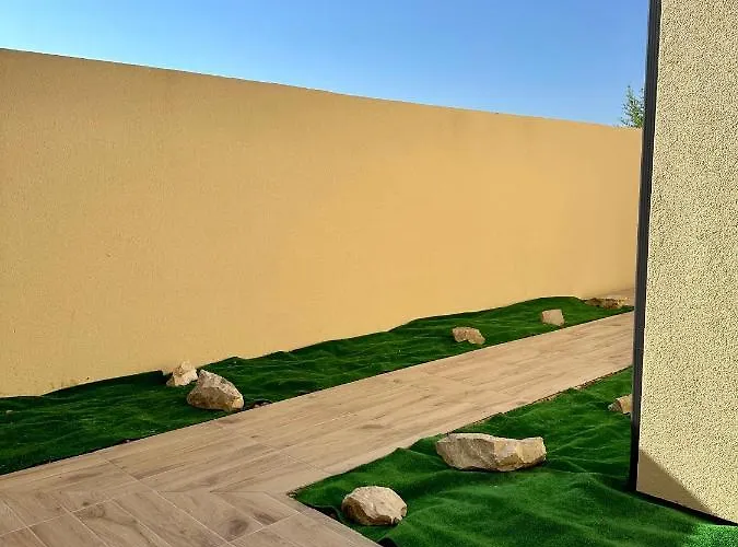 La Halte Occitane - Classé 3 étoiles - Pour 6 Personnes, 3 Chambres, Parking, Terrasse, Inclus