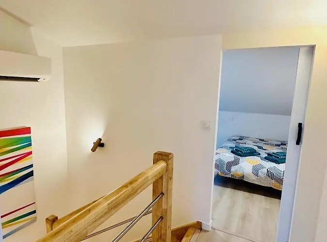 La Halte Occitane - Classé 3 étoiles - Pour 6 Personnes, 3 Chambres, Parking, Terrasse, Inclus Appartamento *